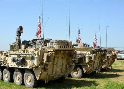 عبور کاروان ارتش سوریه از کنار نیروهای آمریکایی در حال عقب نشینی